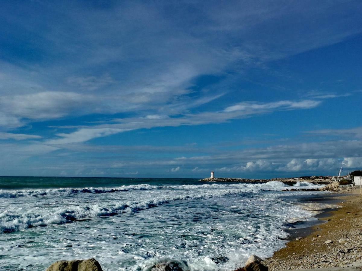 L'escale Cote Bleue And Sausset-les-Pins